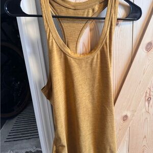 Vuori tank top size small